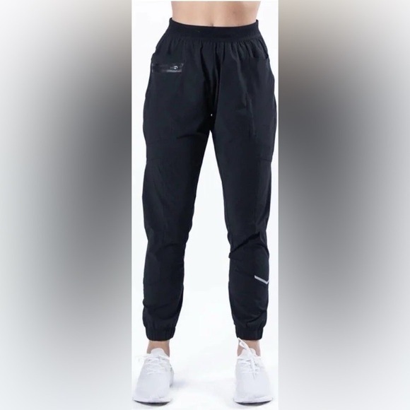 Alphalete Studio Jogger Pants - Picture 5 of 7